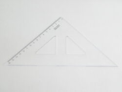 Pravítko trojúhelník s ryskou 16cm