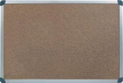Tabule korková  hliník.rám 90x120 cm - Kvalitní odolný povrch z korku. Speciálně upravená dřevovláknitá zadní deska zabraňuje zvlhnutí a deformaci tabule.

